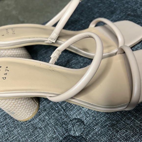 Nude Square Toe Heels - Picture 3 of 4